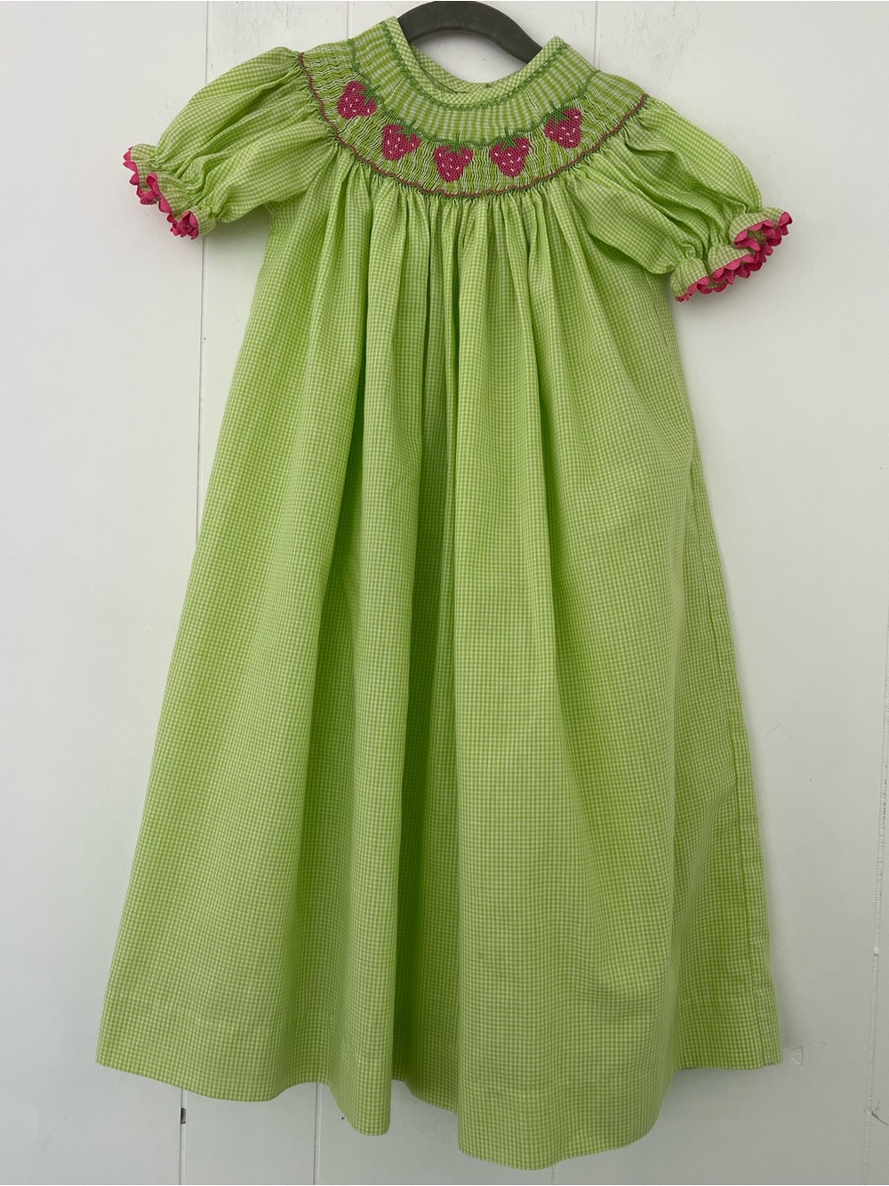 Castles & Crowns Smocked Bishop Dress Pink Strawberries Green Gingham Size 4/5